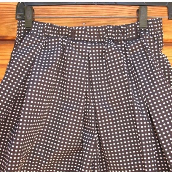 NWOT Kate Spade Black White Shorts - Picture 6 of 7